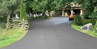 Best Asphalt Driveway Installation  in Alton, IL